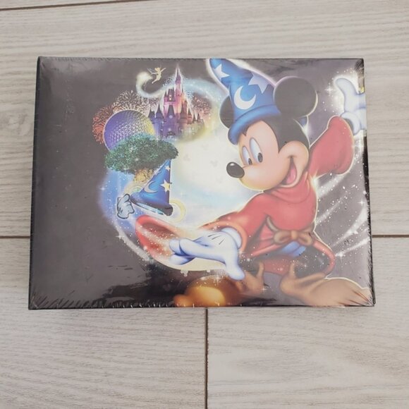 NWT Walt Disney World Four Parks One World Mickey Mouse Family Photo Album 4"x6" - Picture 2 of 6